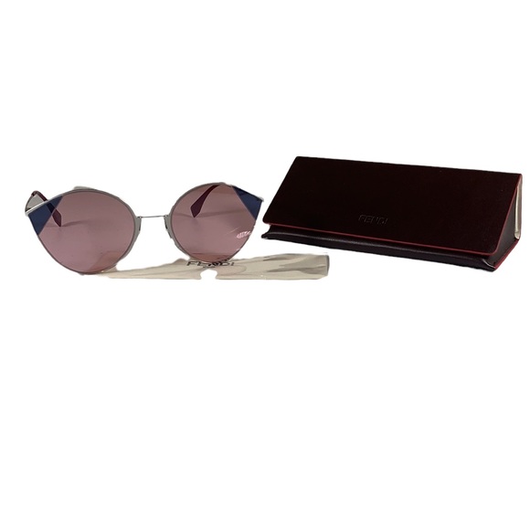 Fendi Accessories - Fendi Cat-Eye Women’s Sunglasses Silver Pink